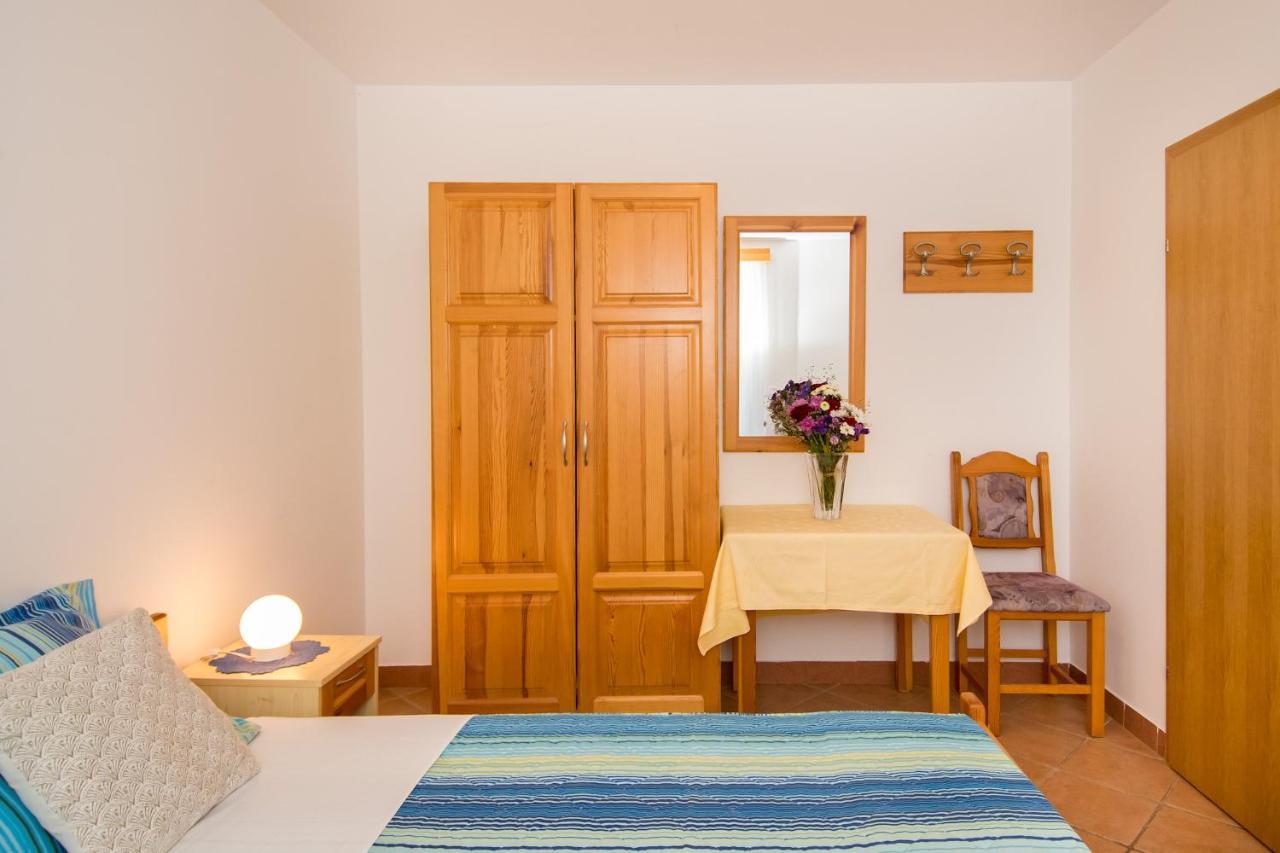 Bed And Breakfast Ritosa Poreč Exterior foto